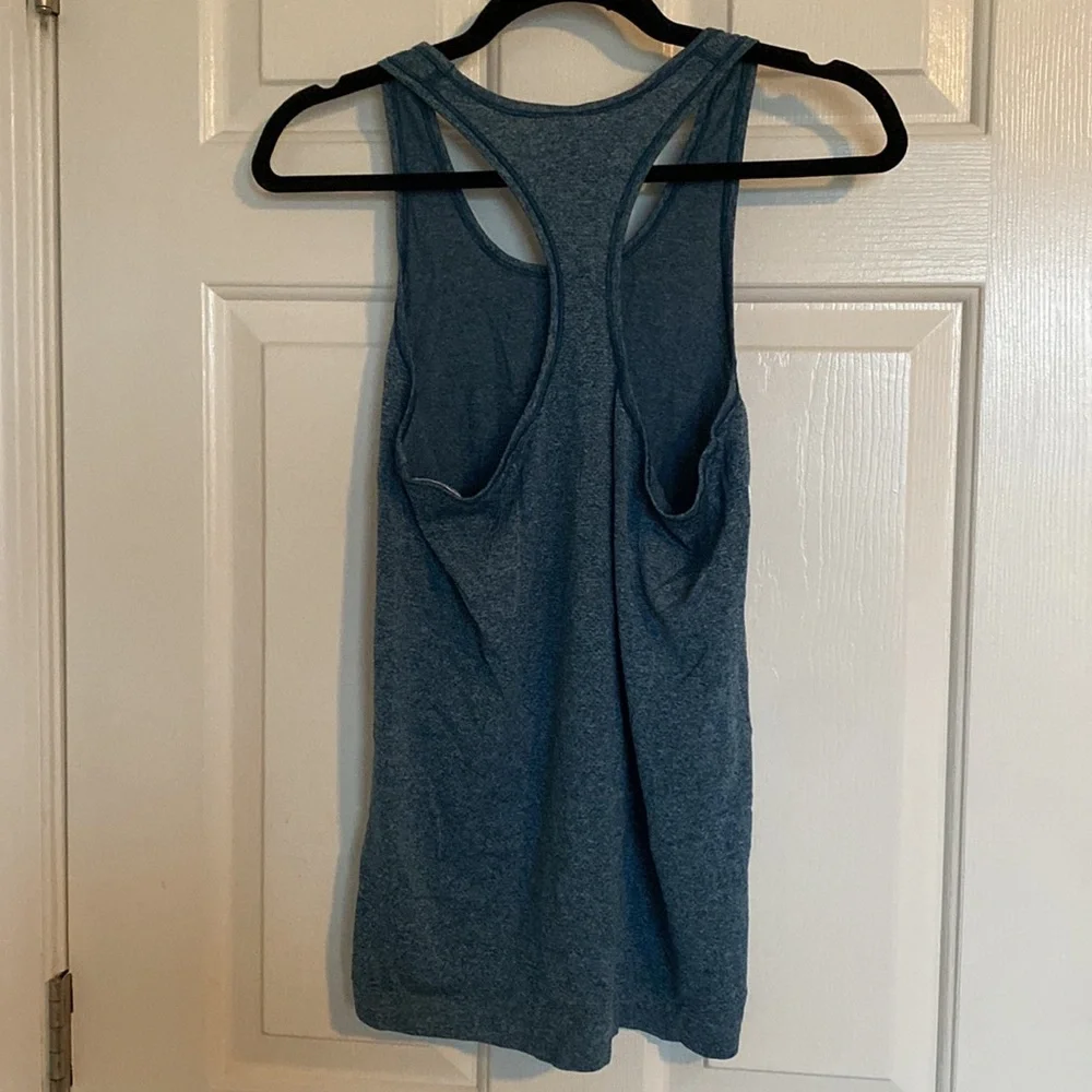 Under armour women’s threadborne banded bottom athletic tank top - Picture 2 of 5